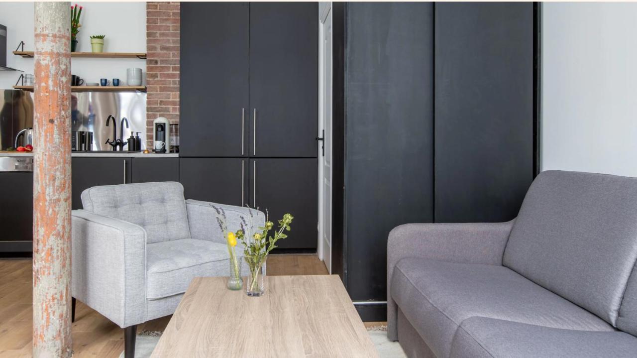 New Loft In The Heart Of - An Ecoloflat * Parijs